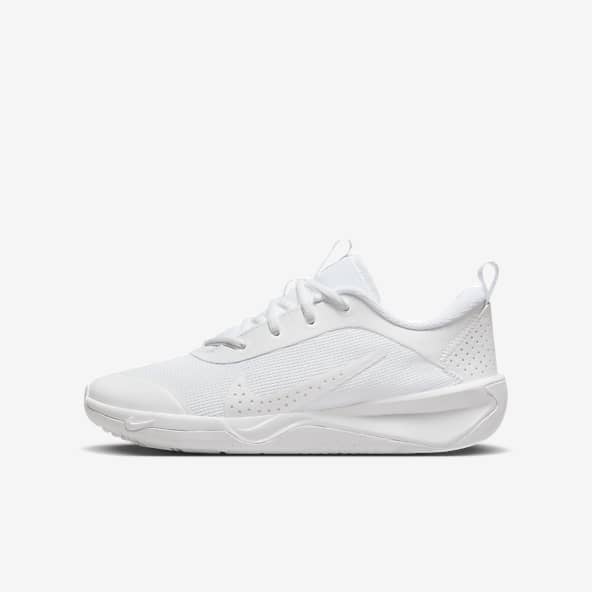 White Basketball Shoes. Nike ZA